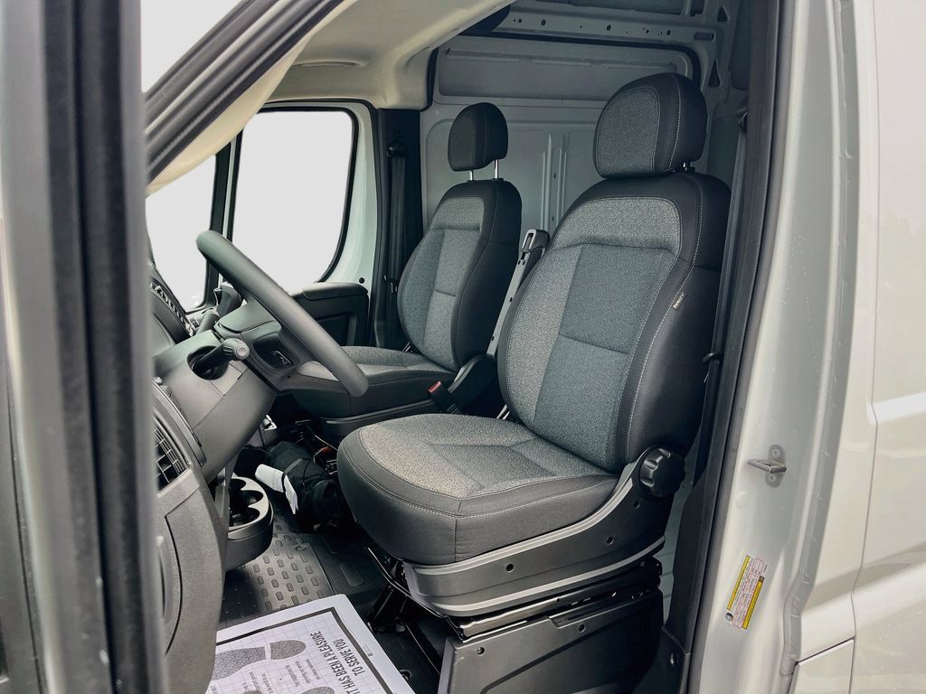 New 2026 RAM ProMaster 3500 w/ Convenience Group FWD image 19