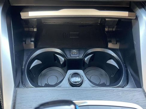 Used 2023 BMW i4 eDrive40 w/ M Sport Package image 10