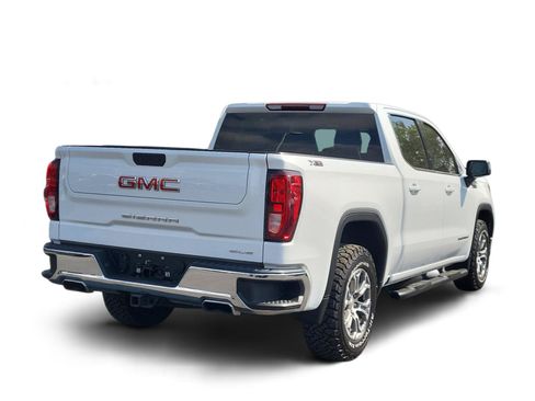 Used 2023 GMC Sierra 1500 SLE w/ X31 Off-Road Package AWD/4WD image 3