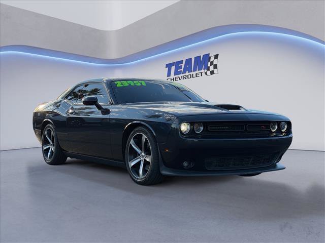 Used 2019 Dodge Challenger R/T w/ Driver Convenience Group RWD image 5