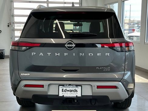 Used 2022 Nissan Pathfinder Platinum w/ Cargo Package AWD/4WD image 8