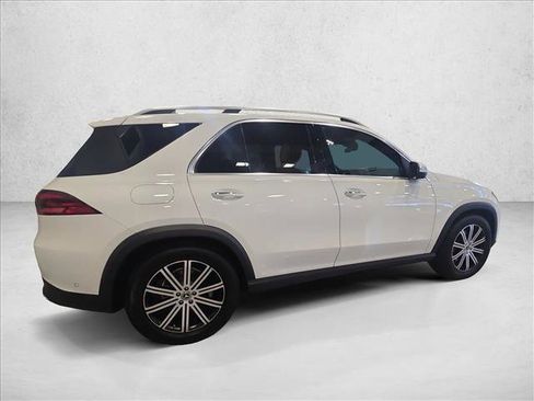 Certified 2025 Mercedes-Benz GLE 350 4MATIC image 4