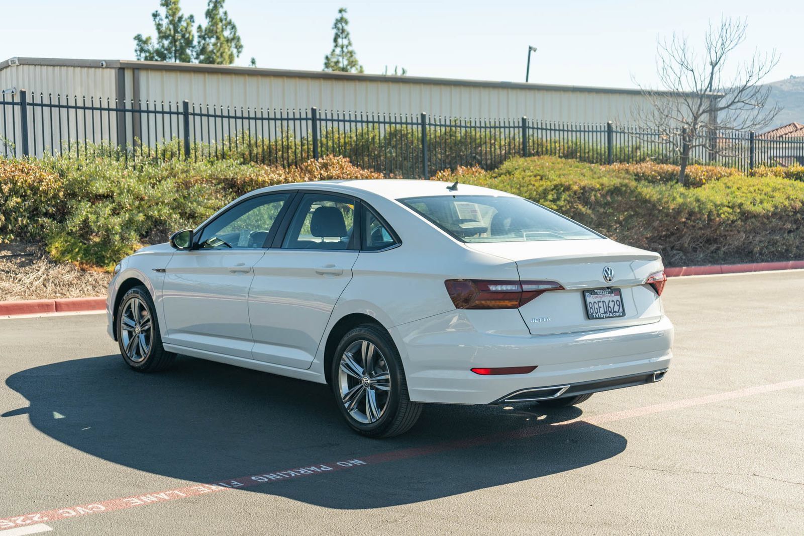 Used 2019 Volkswagen Jetta R-Line FWD image 11