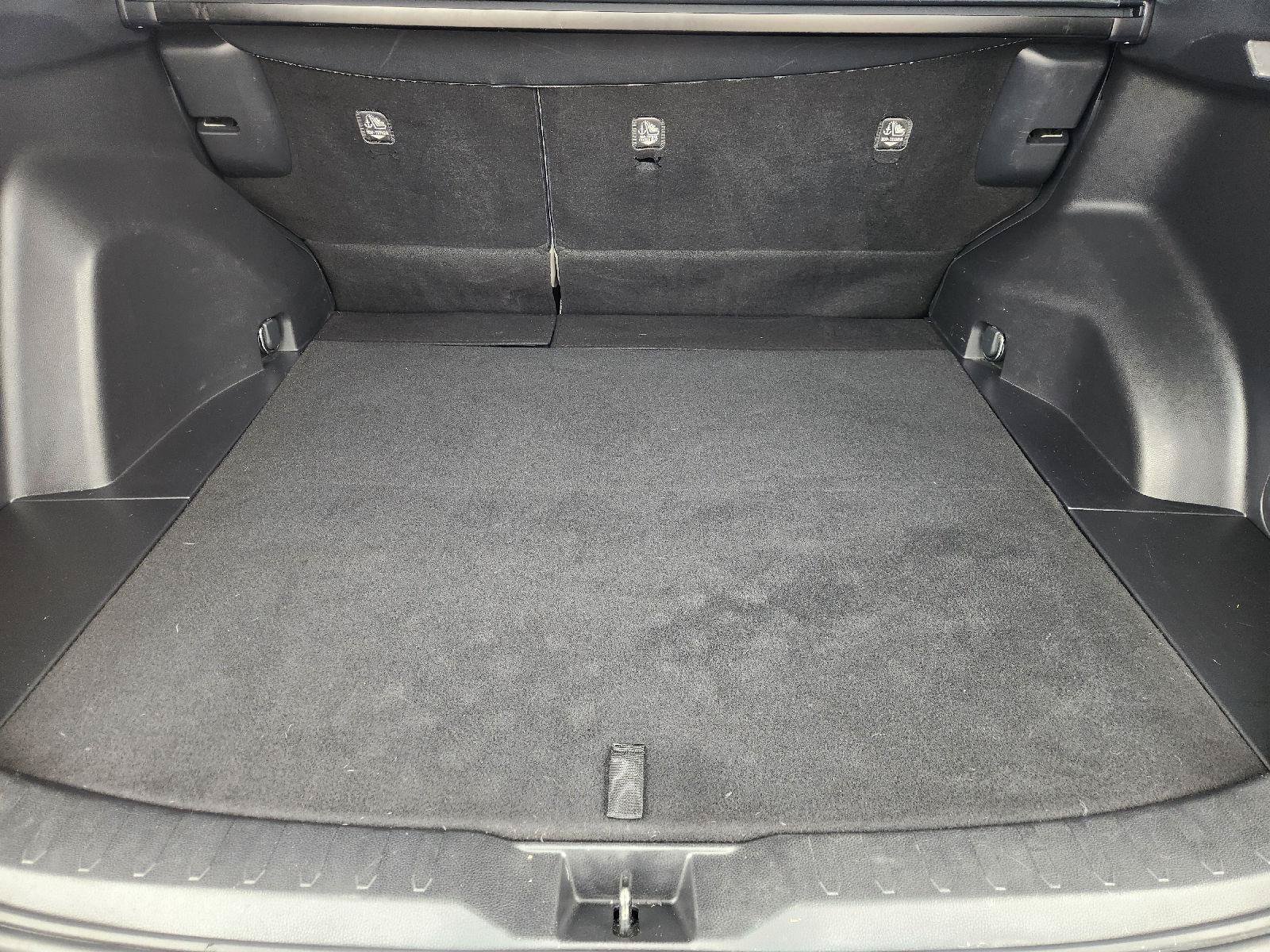 Used 2020 Toyota RAV4 XLE Premium FWD image 32