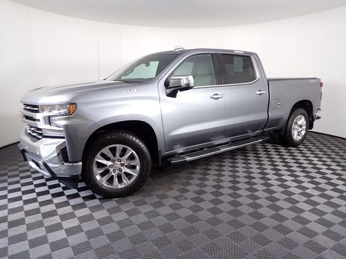Used 2019 Chevrolet Silverado 1500 LTZ w/ LTZ Premium Package image 16
