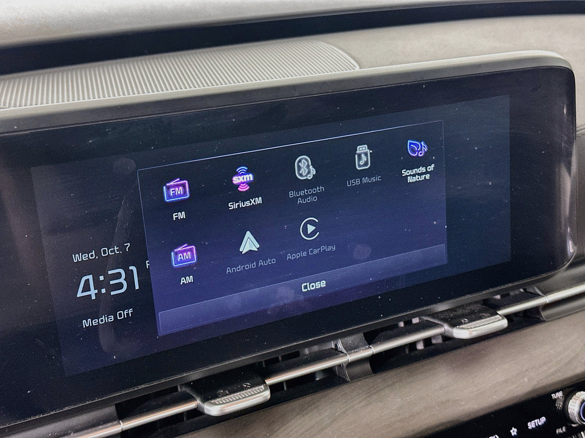 Used 2024 Kia Carnival SX FWD image 21