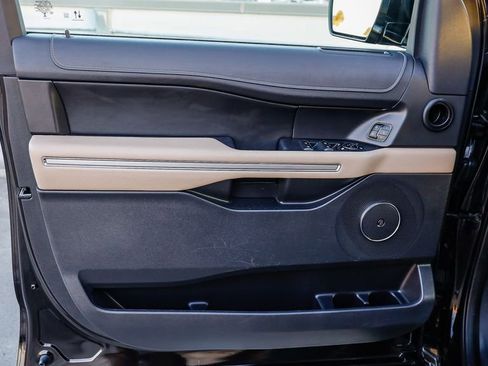 Used 2024 Ford Expedition Max Limited image 26