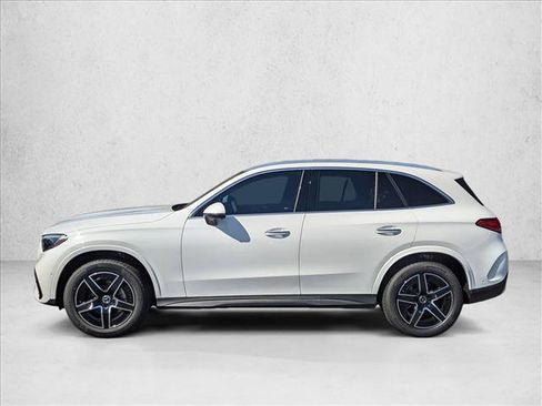 Used 2026 Mercedes-Benz GLC 300 4MATIC image 5