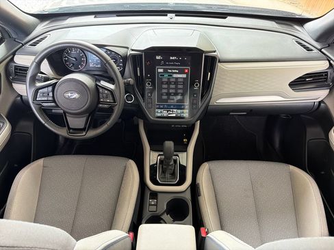 Used 2025 Subaru Forester Premium AWD/4WD image 22