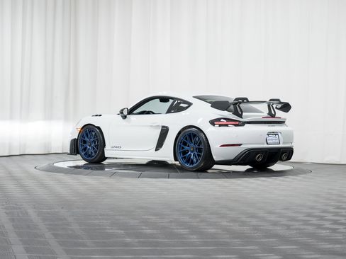Used 2024 Porsche 718 Cayman GT4 RS image 38