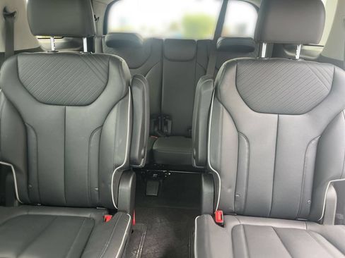 Used 2025 Hyundai Palisade SEL AWD/4WD image 35