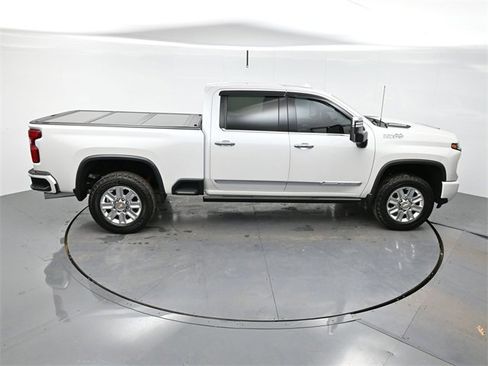Used 2024 Chevrolet Silverado 2500 High Country w/ High Country Premium Package image 41
