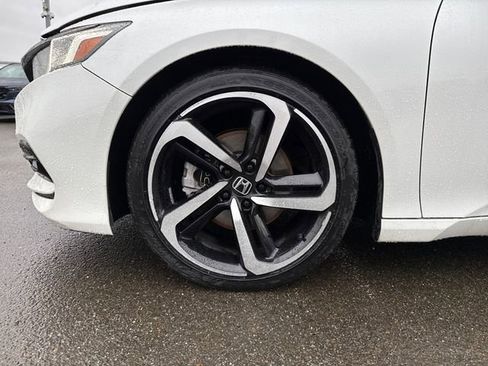 Certified 2019 Honda Accord Sport image 32