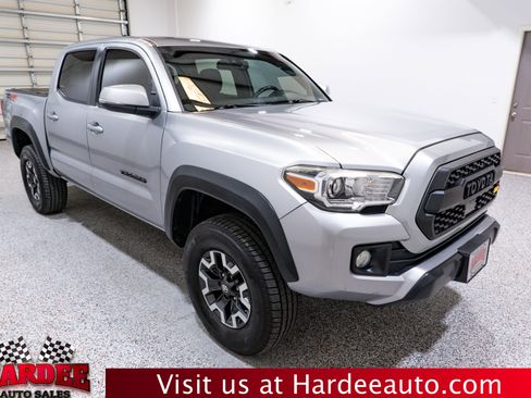 Used 2019 Toyota Tacoma TRD Off-Road image 6