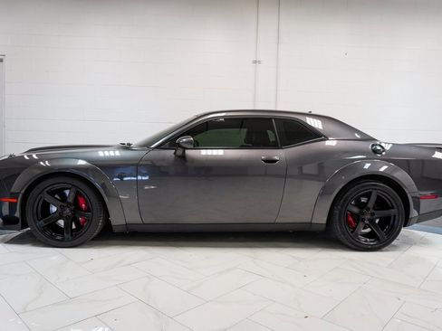 Used 2020 Dodge Challenger SRT Hellcat Redeye image 29