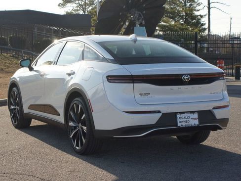 Used 2024 Toyota Crown Platinum image 16