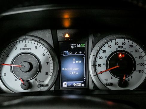 Used 2019 Toyota Sienna SE Premium image 17