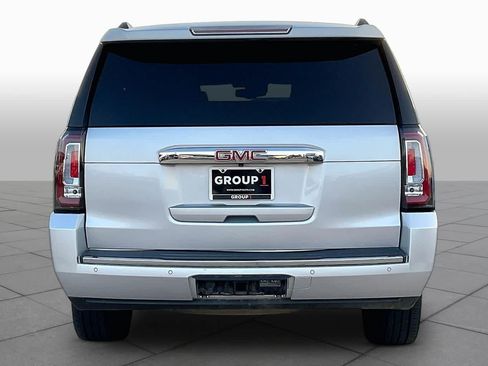 Used 2015 GMC Yukon XL Denali w/ Premium Package AWD/4WD image 4