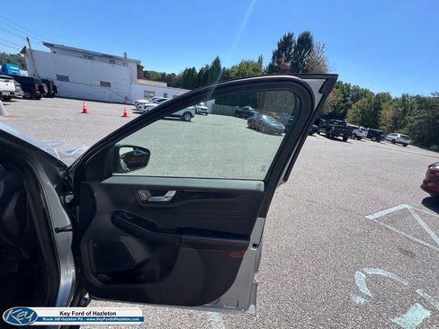 Used 2024 Ford Escape ST-Line w/ Equipment Group 301A FWD image 33