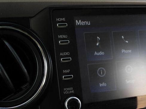 Used 2020 Toyota Tacoma SR5 w/ Technology Package AWD/4WD image 63
