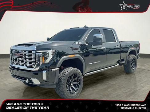 Used 2024 GMC Sierra 2500 Denali w/ Denali Reserve Package AWD/4WD image 1