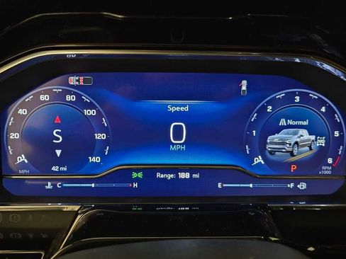 New 2025 Chevrolet Silverado 1500 LT w/ Z71 Off-Road Package image 9