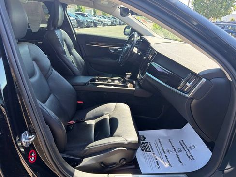 Used 2018 Volvo S90 T5 Momentum w/ Convenience Package FWD image 10