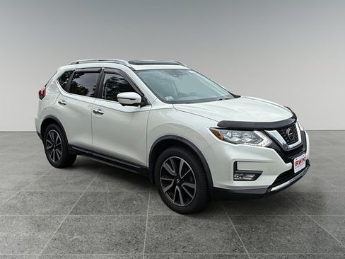 Used 2018 Nissan Rogue SL w/ Premium Package AWD/4WD image 7