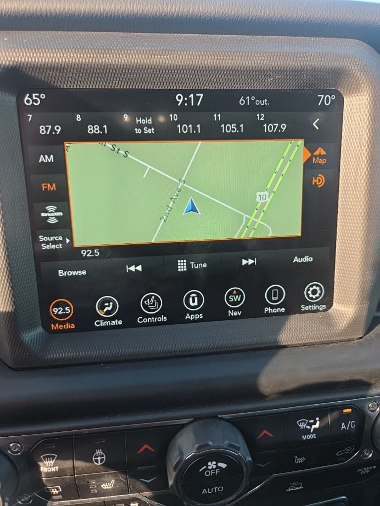 Used 2022 Jeep Gladiator Mojave w/ Cold Weather Group AWD/4WD image 16