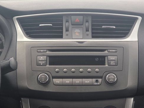 Used 2013 Nissan Sentra SR w/ Electronics Pkg image 24