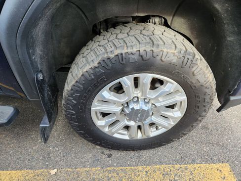 Used 2023 GMC Sierra 2500 Denali image 26