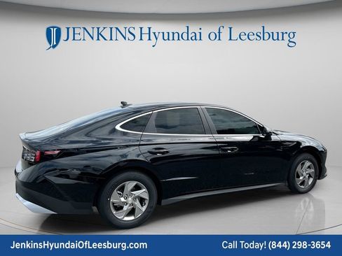 New 2026 Hyundai Sonata SE FWD image 4