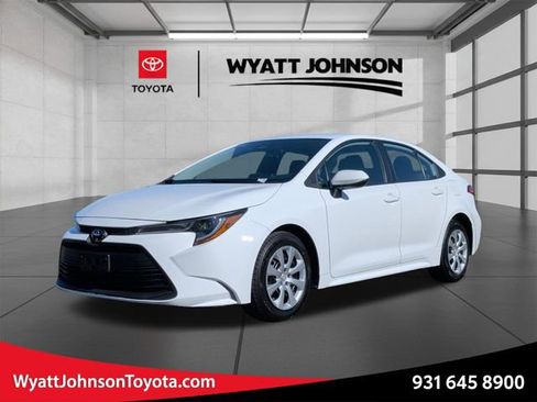 Used 2024 Toyota Corolla LE FWD image 1
