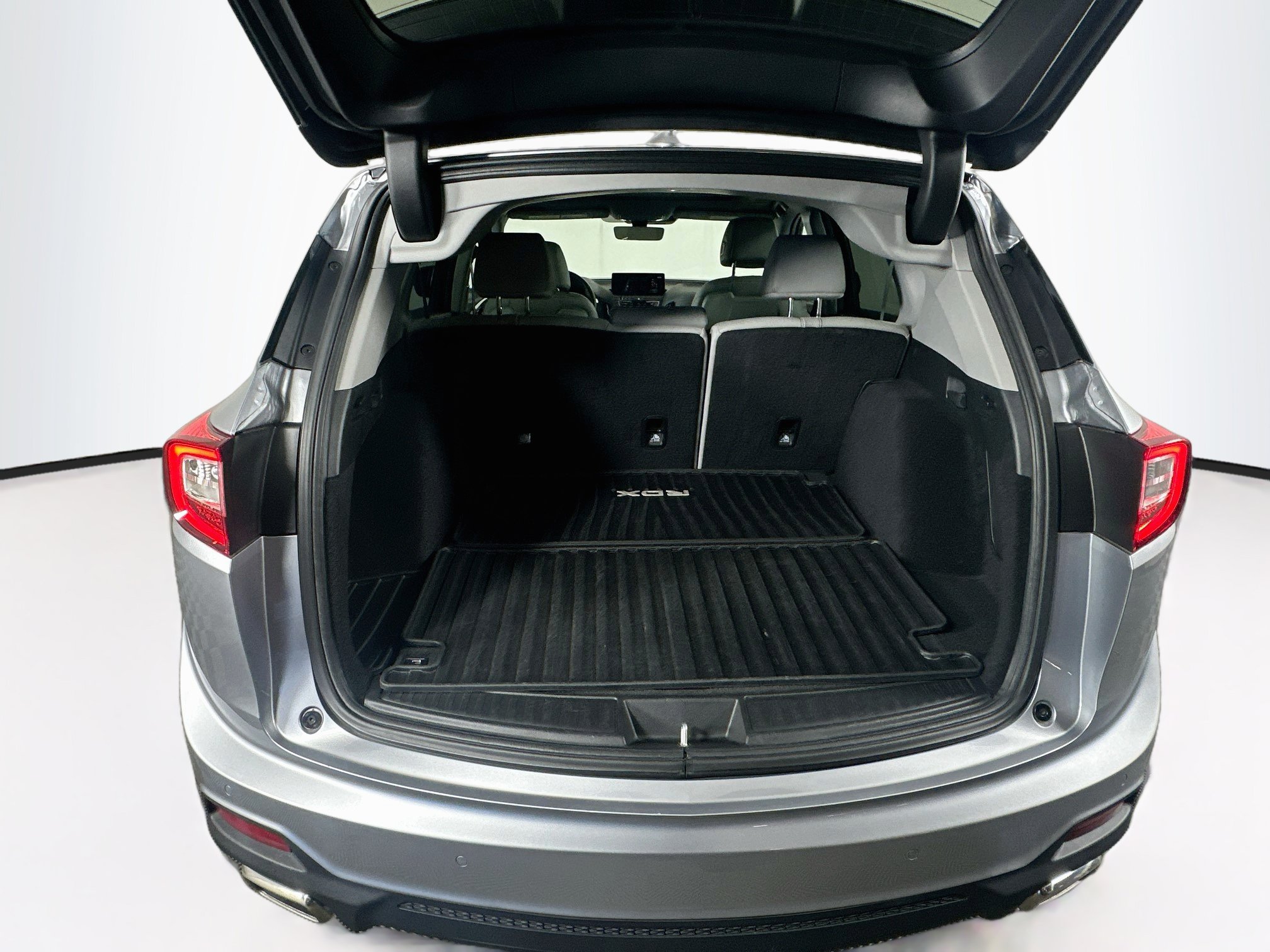 Used 2023 Acura RDX w/ Technology Package FWD image 29
