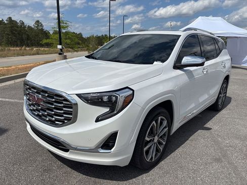 Used 2020 GMC Terrain Denali w/ Denali Premium Package AWD/4WD image 58