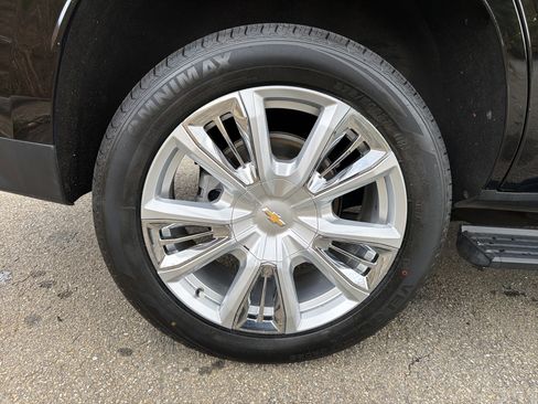 Used 2022 Chevrolet Tahoe High Country image 17