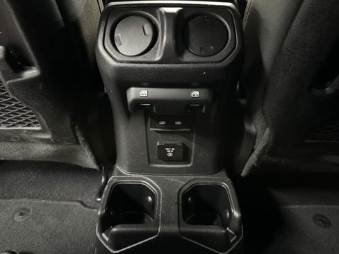 Used 2022 Jeep Wrangler Unlimited Rubicon image 27