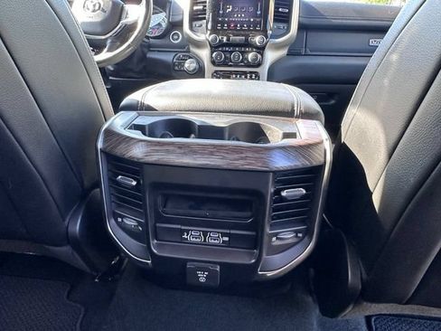 Used 2019 RAM 1500 Laramie AWD/4WD image 32