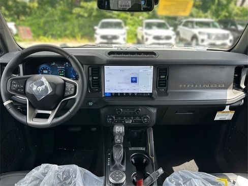 New 2025 Ford Bronco Badlands image 22