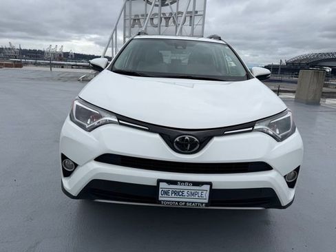 Used 2017 Toyota RAV4 XLE image 8