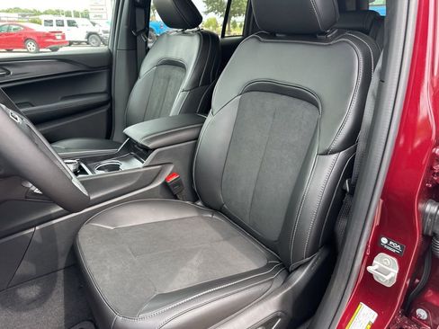 New 2025 Jeep Grand Cherokee Altitude image 64