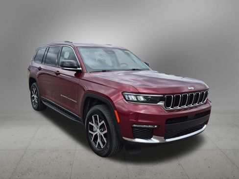 Used 2023 Jeep Grand Cherokee L Limited AWD/4WD image 8
