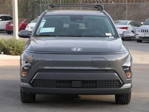 New 2025 Hyundai Kona SEL image 8