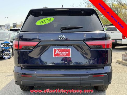 Used 2024 Toyota Sequoia SR5 w/ SR5 Premium Package AWD/4WD image 34