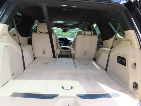 Used 2021 Cadillac Escalade Premium Luxury w/ Driver Assist Tech Package AWD/4WD image 27