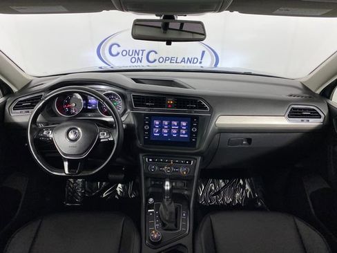 Used 2019 Volkswagen Tiguan SE w/ Panoramic Sunroof Package AWD/4WD image 14