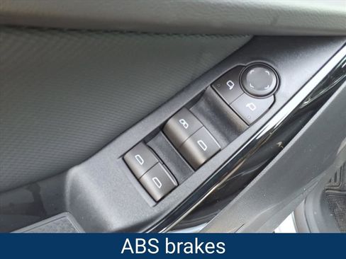 New 2026 Chevrolet Equinox LT w/ Safety and Technology Package image 6