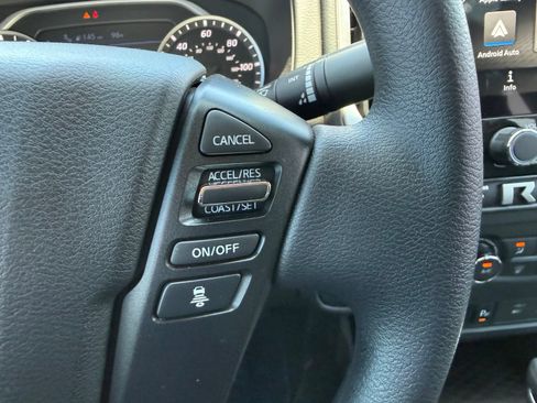 Used 2025 Nissan Frontier SV RWD image 17