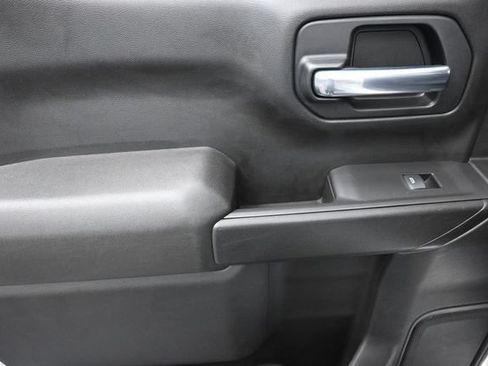 Used 2020 Chevrolet Silverado 1500 Custom w/ Custom Value Package AWD/4WD image 20