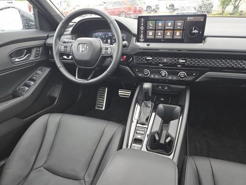 Used 2025 Honda Accord Sport image 29